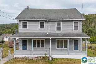 79 W Miner St, Coaldale, PA 18218 - Photo 5