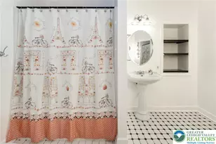 2331 S Filbert St, Salisbury Township, PA 18103 - Photo 35