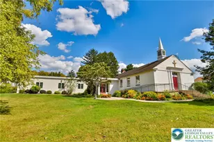 331 Constitution Ave, Hellertown Boro, PA 18055 - Photo 5