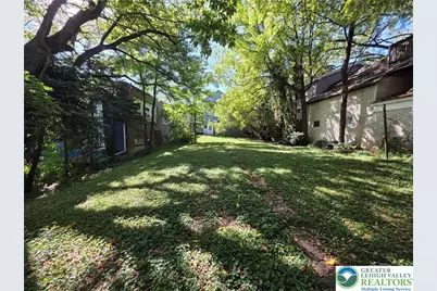 169 S Whitfield Street, Nazareth Boro, PA 18064 - Photo 3