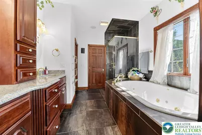 5820 Harvest Place, North Whitehall Twp, PA 18078 - Photo 25