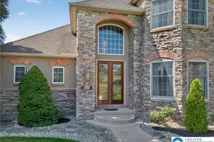 5820 Harvest Pl, North Whitehall Twp, PA 18078 - Photo 3