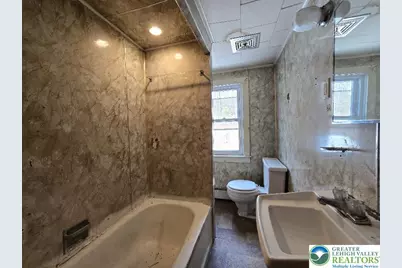 64 N Hunter Highway, Butler Twp, PA 18222 - Photo 9