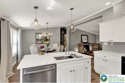 83 Mansfield Drive, Longswamp Twp, PA 18062 - Photo 5
