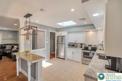 86 Lower Lakeview Drive, Middle Smithfield, PA 18302 - Photo 5