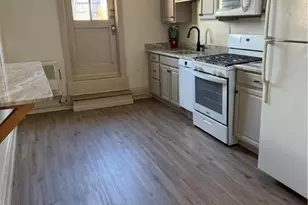 425 Wyandotte St, Bethlehem City, PA 18015 - Photo 3