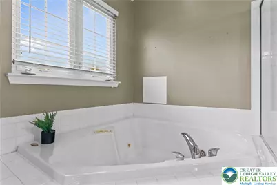 3275 W Fairview Street, South Whitehall Twp, PA 18104 - Photo 39