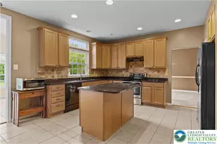 3275 W Fairview St, South Whitehall Twp, PA 18104 - Photo 17