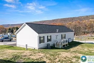 1412 Heytesbury Rd, Lehigh Township, PA 18088 - Photo 7