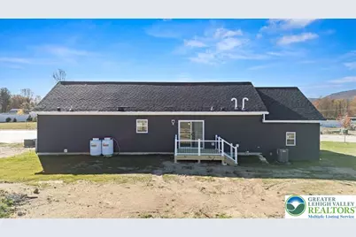 1410 Heytesbury Road, Lehigh Township, PA 18088 - Photo 31