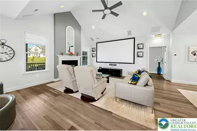 3732 Loyal Lane, Bethlehem Township, PA 18045 - Photo 11