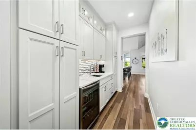 3732 Loyal Lane, Bethlehem Township, PA 18045 - Photo 9