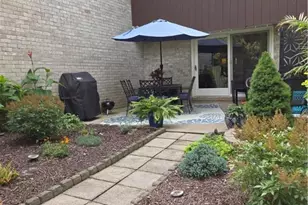 315 Carver Dr, Bethlehem City, PA 18017 - Photo 3