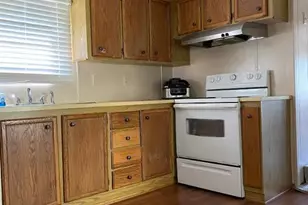 5905 Glencrest Blvd, Washington Township, PA 18080 - Photo 3