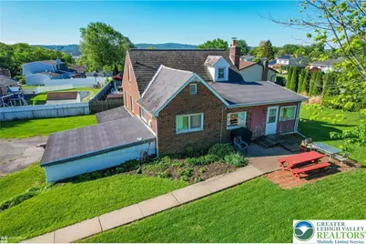 4 Stonecroft Drive, Palmer Twp, PA 18045 - Photo 5