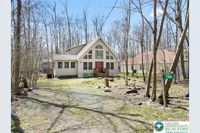 7148 Winnebago Drive, Coolbaugh Twp, PA 18347 - Photo 1