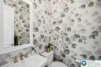 5711 Frederick Drive #Stavanger III, East Allen Township, PA 18017 - Photo 7