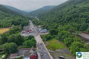 240 Center St, Tamaqua, PA 18252 - Photo 9