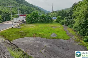 240 Center St, Tamaqua, PA 18252 - Photo 13