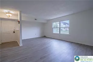 1607 Shenandoah Ct, Allentown City, PA 18104 - Photo 3