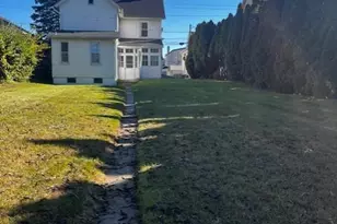 1638 Newport, Northampton Boro, PA 18067 - Photo 3