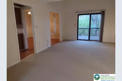 3218 Oakland Square Drive, Bethlehem City, PA 18020 - Photo 9