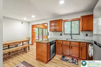 234 Viceroy Circle, Coolbaugh Twp, PA 18466 - Photo 5