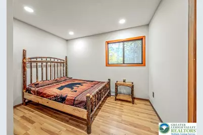 234 Viceroy Circle, Coolbaugh Twp, PA 18466 - Photo 15