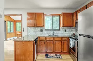 234 Viceroy Cir, Coolbaugh Twp, PA 18466 - Photo 7