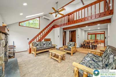 234 Viceroy Circle, Coolbaugh Twp, PA 18466 - Photo 3