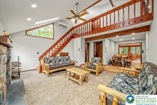 234 Viceroy Cir, Coolbaugh Twp, PA 18466 - Photo 3