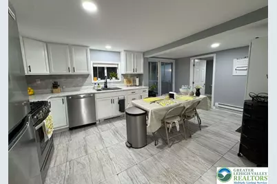 34 Cummiskey Street, Wilkes Barre, PA 18702 - Photo 3