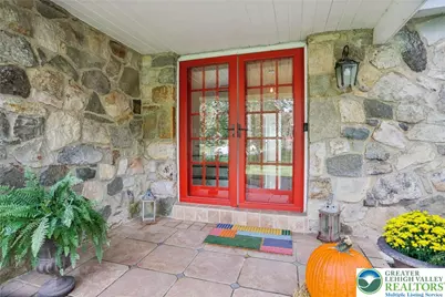 360 Wedgewood Drive, Easton, PA 18045 - Photo 5