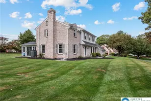 2518 Stanford Cir, Lower Macungie Twp, PA 18049 - Photo 3