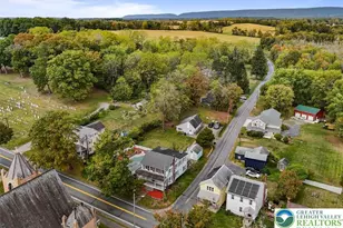 696 S Delaware Dr, Upper Mt Bethel Twp, PA 18343 - Photo 33