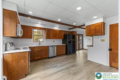 696 S Delaware Drive, Upper Mt Bethel Twp, PA 18343 - Photo 11