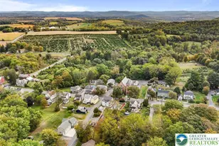 696 S Delaware Dr, Upper Mt Bethel Twp, PA 18343 - Photo 31