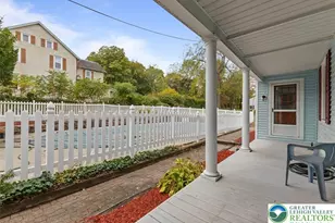 696 S Delaware Dr, Upper Mt Bethel Twp, PA 18343 - Photo 5