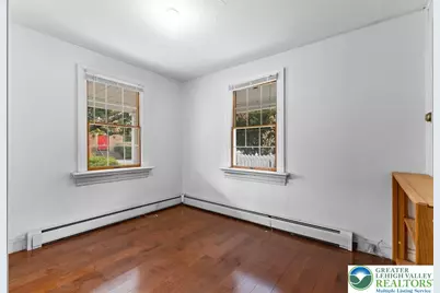 696 S Delaware Drive, Upper Mt Bethel Twp, PA 18343 - Photo 19