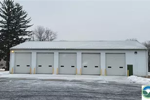 950 Pennsylvania Ave, Plainfield Township, PA 18072 - Photo 1