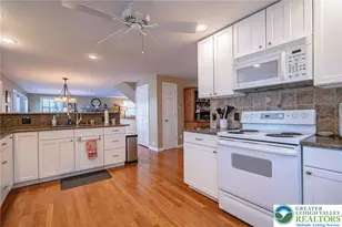 17 E Lake Dr, Clifton Twp, PA 18424 - Photo 33