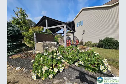 4408 Valley Green Drive, North Whitehall Twp, PA 18078 - Photo 7