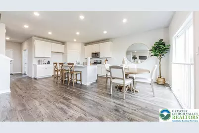 2096 Gregory Drive, Lower Macungie Twp, PA 18103 - Photo 5