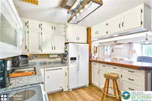 445 Morvale Rd, Williams Township, PA 18042 - Photo 11