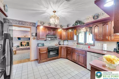 656 Daniels Road, Lower Nazareth Twp, PA 18064 - Photo 13