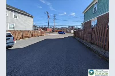 950 S 25th Street #Rear, Wilson, PA 18042 - Photo 7