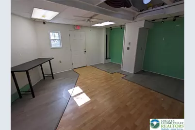 950 S 25th Street #Rear, Wilson, PA 18042 - Photo 5