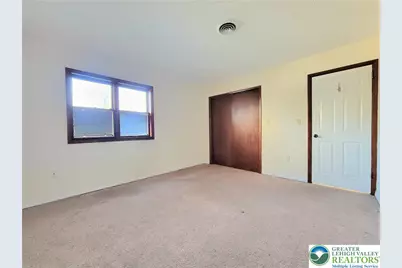 306 Foxfire Drive, Mount Pocono Boro, PA 18344 - Photo 5