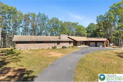 322 Manor Lane E, Mahoning Twp, PA 18235 - Photo 1