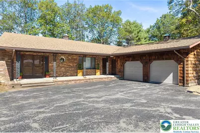 322 Manor Lane E, Mahoning Twp, PA 18235 - Photo 5